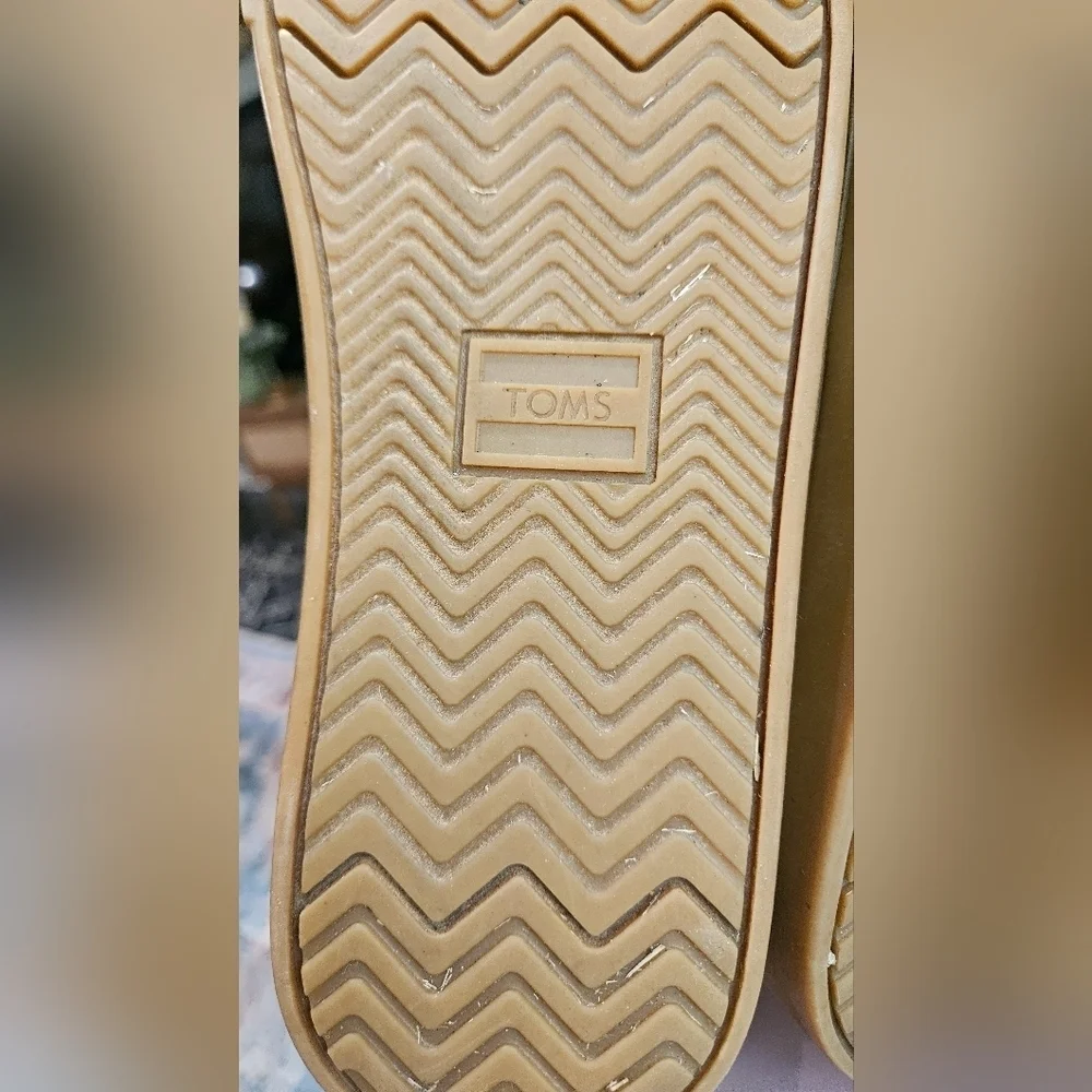 TOMS Alpargata Morning Dove Heritage Canvas Shoes. Size 10